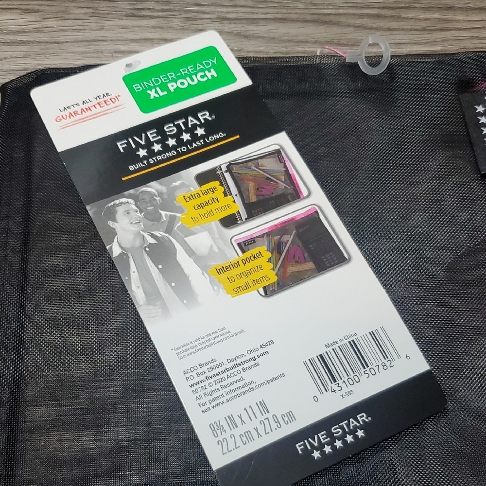 ✳️ACTIVITY SET W/POUCH - Picture 6 of 16
